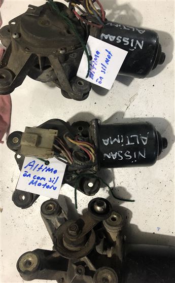 Nissan Altima Ön Cam Silecek Motoru