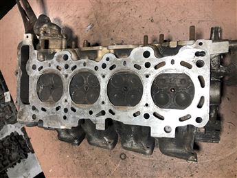 Nissan Primera 2.0 16V 1994-1999 Silindir Kapağı