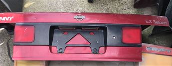 Nissan Sunny 1990-1993 Bagaj Stop Reflektör