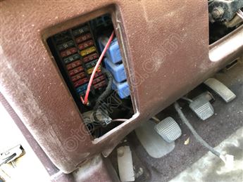 Nissan Sunny EX 1994 Sigorta Kutusu