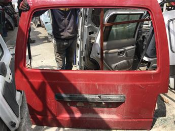 Nissan Urvan Bagaj Kapağı