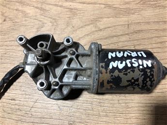 Nissan Urvan Ön Cam Silecek Motoru