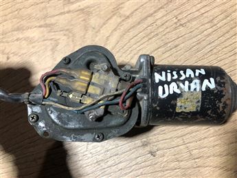 Nissan Urvan Ön Cam Silecek Motoru