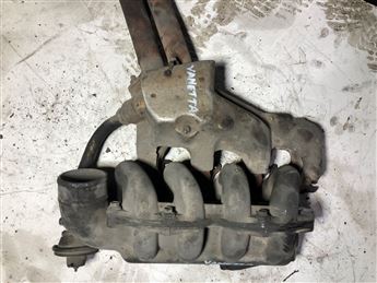 Nissan Vanetta Emme Ve Egzoz Monifoldu