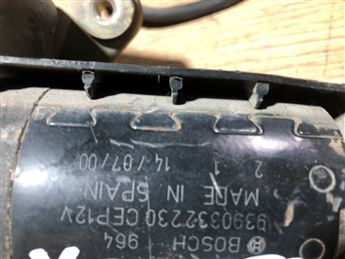 Nissan Vanetta Ön Cam Silecek Motoru 0390332230 (2)