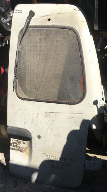 Nissan Vanetta (Sağ Kanat) Çıkma Bagaj Kapağı