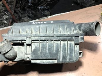 Opel Astra F Hava Filtre Kutusu