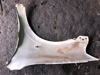 Opel Astra Sağ Ön Çamurluk
