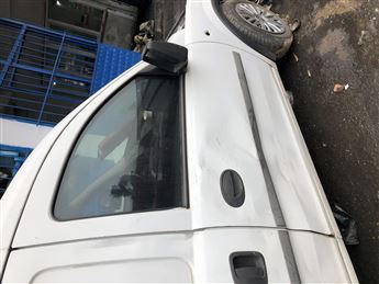Opel Combo 1.7 TDI 2001-2005 Çıkma Sağ Ön Kapı (Ku