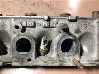 Opel Corsa 1.2i 8V (C12NZ) 1990-1997 Silindir Kapağı 90354882 (2)