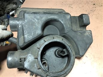 Opel Corsa B 1.2-1.4 Karbüratör Kepi Kutusu 90502872