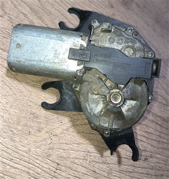Opel Corsa D 2006-2014 Arka Cam Silecek Motoru (2)
