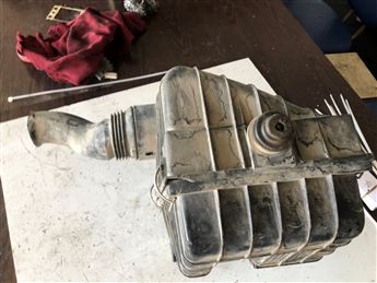 Opel Omega A Hava Filtresi Kutusu 90220938