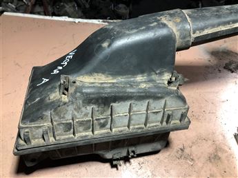 Opel Vectra A 2.0 HAva Filtre Kutusu 90265594