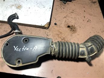 Opel Vectra A 1.6 1.8 Karbüratör Kepi Üst Kapağı