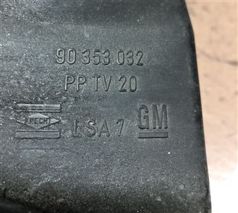 Opel Vectra A Karbürütör Üst Kapağı 90353032