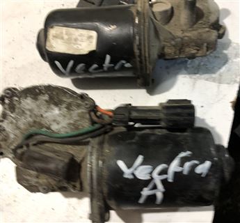 Opel Vectra A Ön Cam Silecek Motoru
