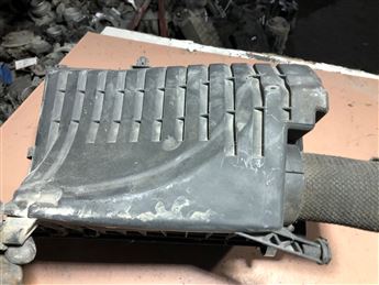 Opel Vectra B Hava Filtresi Kutusu