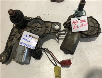 Peugeo 306 Arka Cam Silecek Motoru