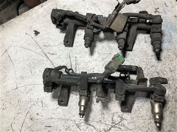 Peugeot 106 206 306 1.4 1995-2002 Enjektör Kütüğü 93008101