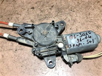 Peugeot 106 Saxo 1996-2004 (Üç Kapı) Sol Ön Kapı Cam Krikosu