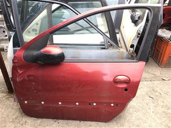 Peugeot 206 1999-2011 Sol Ön Kapı (Kusurlu) 