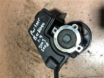 Peugeot 206 Partner Berlingo Xsara 03-08 Hidrolik Direksiyon Pompası