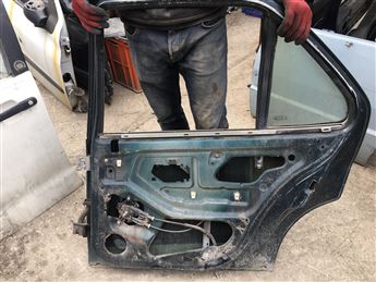 Peugeot 306 1994-2003 Sağ Arka Kapı