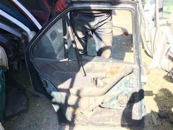 Peugeot 306 1994-2003 Sol Arka Kapı