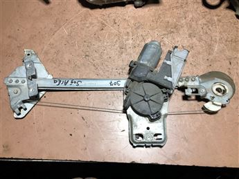 Peugeot 307 Sağ Arka Kapı Cam Krikosu