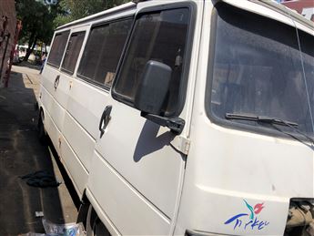 Peugeot Karsan J9 1995 Sağ Ön Kapı