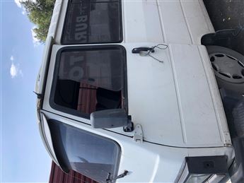 Peugeot Karsan J9 1995 Sol Ön Kapı