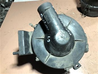 Peugeot Partner 1.9 1996-2003 Hava Filtre Kazanı