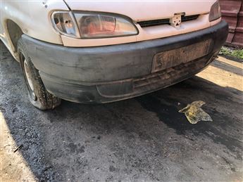 Peugeot Partner 1998-2003 Ön Tampon