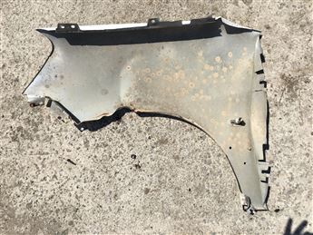 Peugeot Partner 2003-2008 Sağ Ön Çamurluk