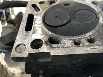 Peugeot Partner Berlingo 1.9 D 2004 Çıkma Motor Silindir Kapağı--3 (2)