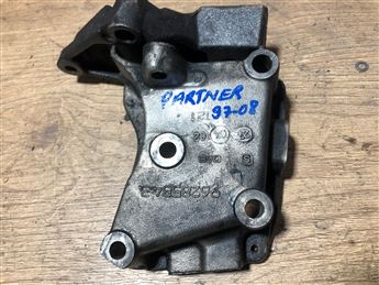Peugeot Partner Berlingo 197-08 Motor Kulağı 96285843