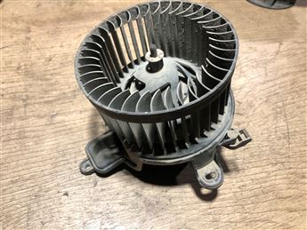 Peugeot Partner Berlingo 1996-08 (Klimalsız) Kalorifer Fan Motoru (2)