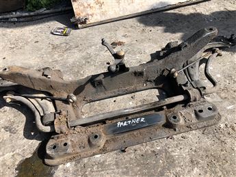 Peugeot Partner Berlingo Xsara 1.9D 1996-2008 Motor Beşiği Alt Travers (4)