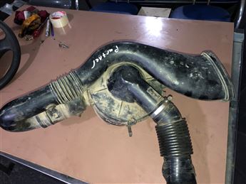 Peugeot Partner 1.9 1996-2003 Hava Filtre Kazanı