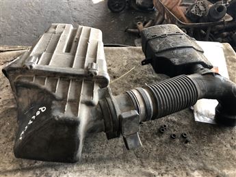 Peugeot Partner Hava Filtre Kutusu