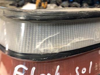 Renault 11 Flash Sol Stop Lambası (Lokal Çatlak Var)