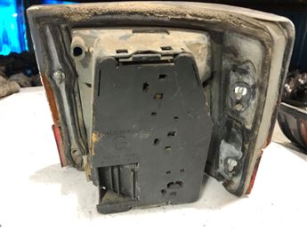 Renault 11 Flash Sol Stop Lambası (Lokal Çatlak Var)