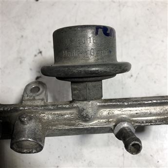 Renault 19-21 (1.9-2.0) Enjektör Kütüğü