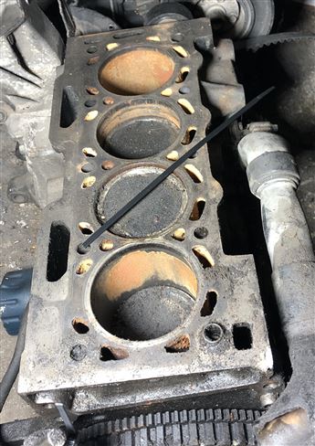 Renault 19 Yarım Motor