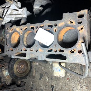 Renault 19 Yarım Motor