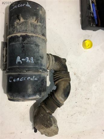Renault 21 Hava Filtre Kutusu