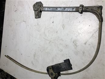 Renault 21 Sağ Arka Kapı Cam Krikosu
