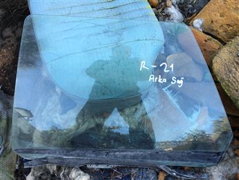 Renault 21 Sağ Arka Kapı Camı