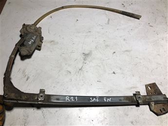 Renault 21 Sağ Ön Kapı Cam Krikosu